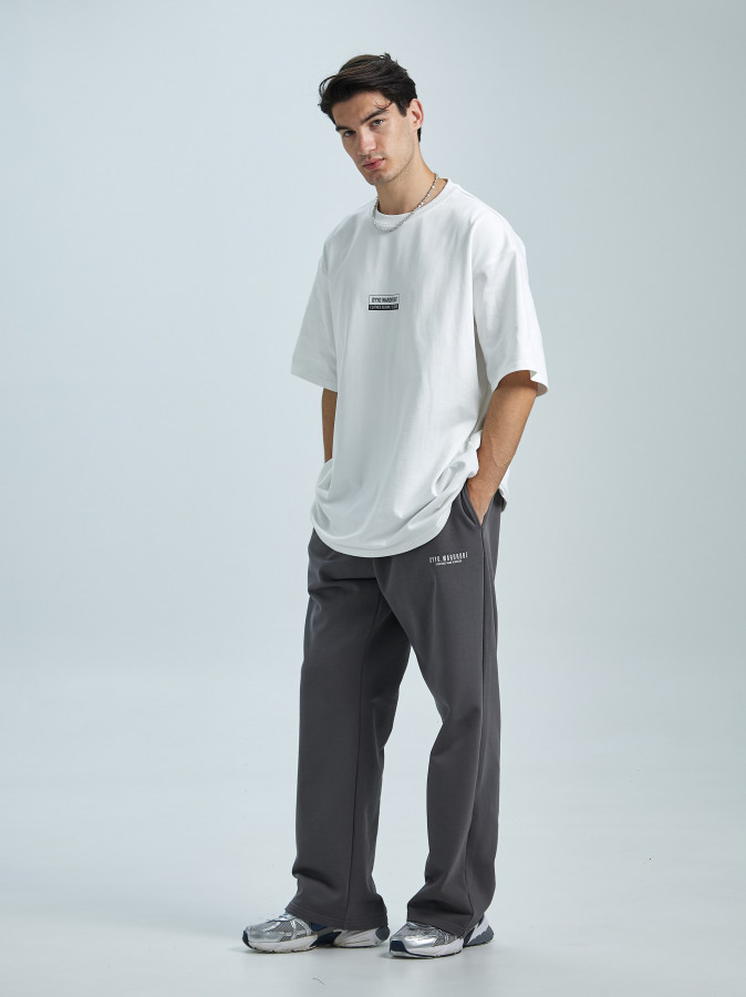 1284041-220x320.jpg